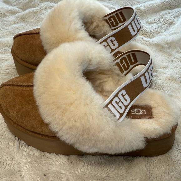 UGG Funkette - Picture 1 of 9